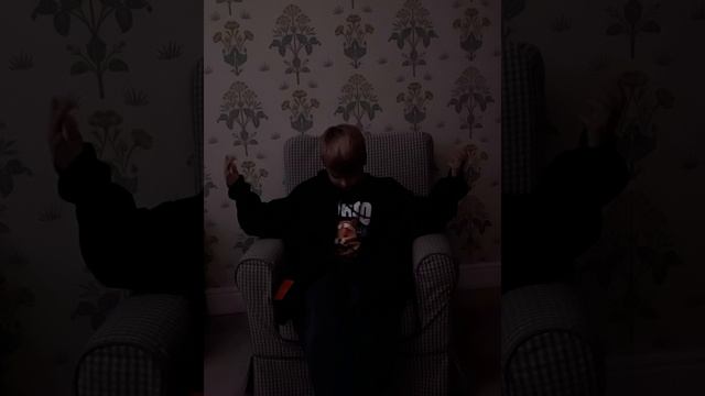 Трек “DEAD INSIDE”