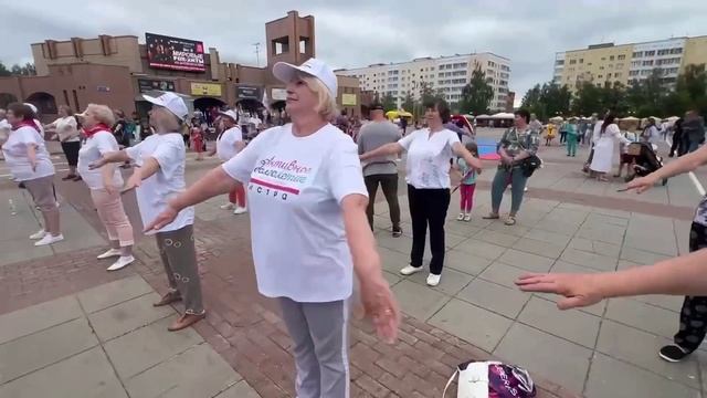 В сегодняшнем новом ролике марафона «Служение» - Оксана Мощицкая