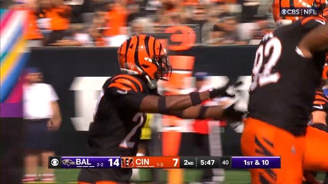 Sam Hubbard scores 2 for the Bengals!