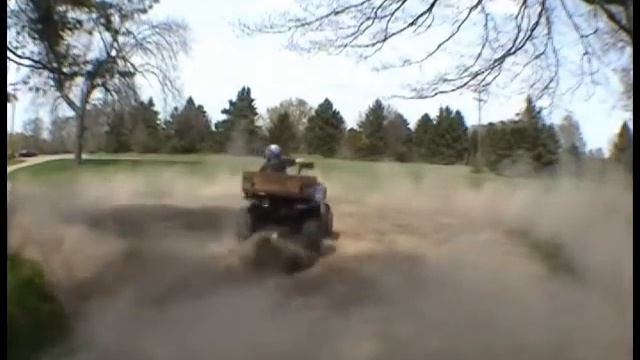 Yamaha Grizzly 660 Spinning brodies