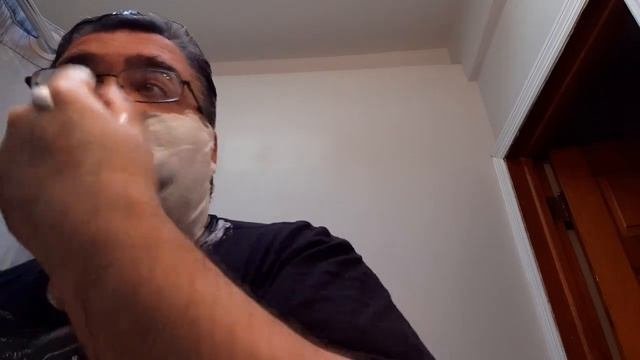 Razorock Lupo SS .72 vs Razorock Gamechanger .84 solid bar Razorock Essential Oil Of Lime