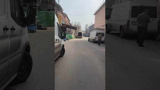 Как пройти вход в здание