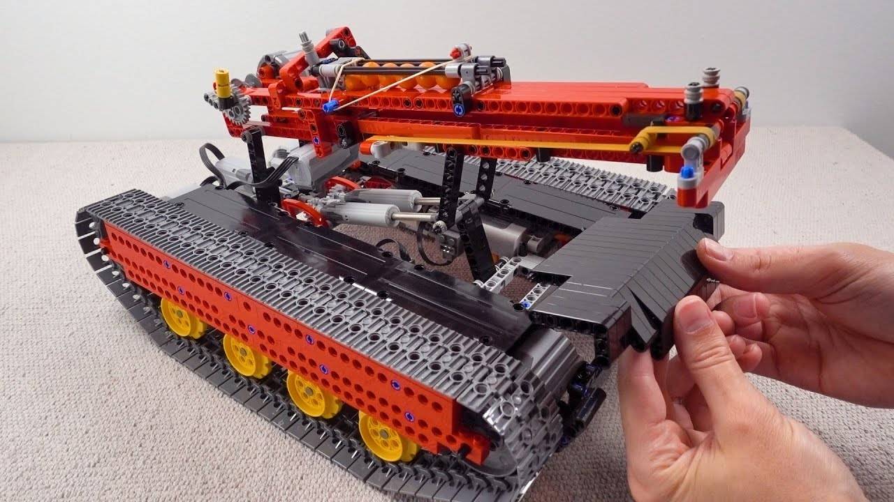 Строим танк из LEGO (без музыки и фильтров)