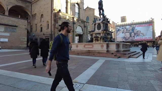 Street photography with Ray-Ban Stories sunglasses in Bologna, Italy