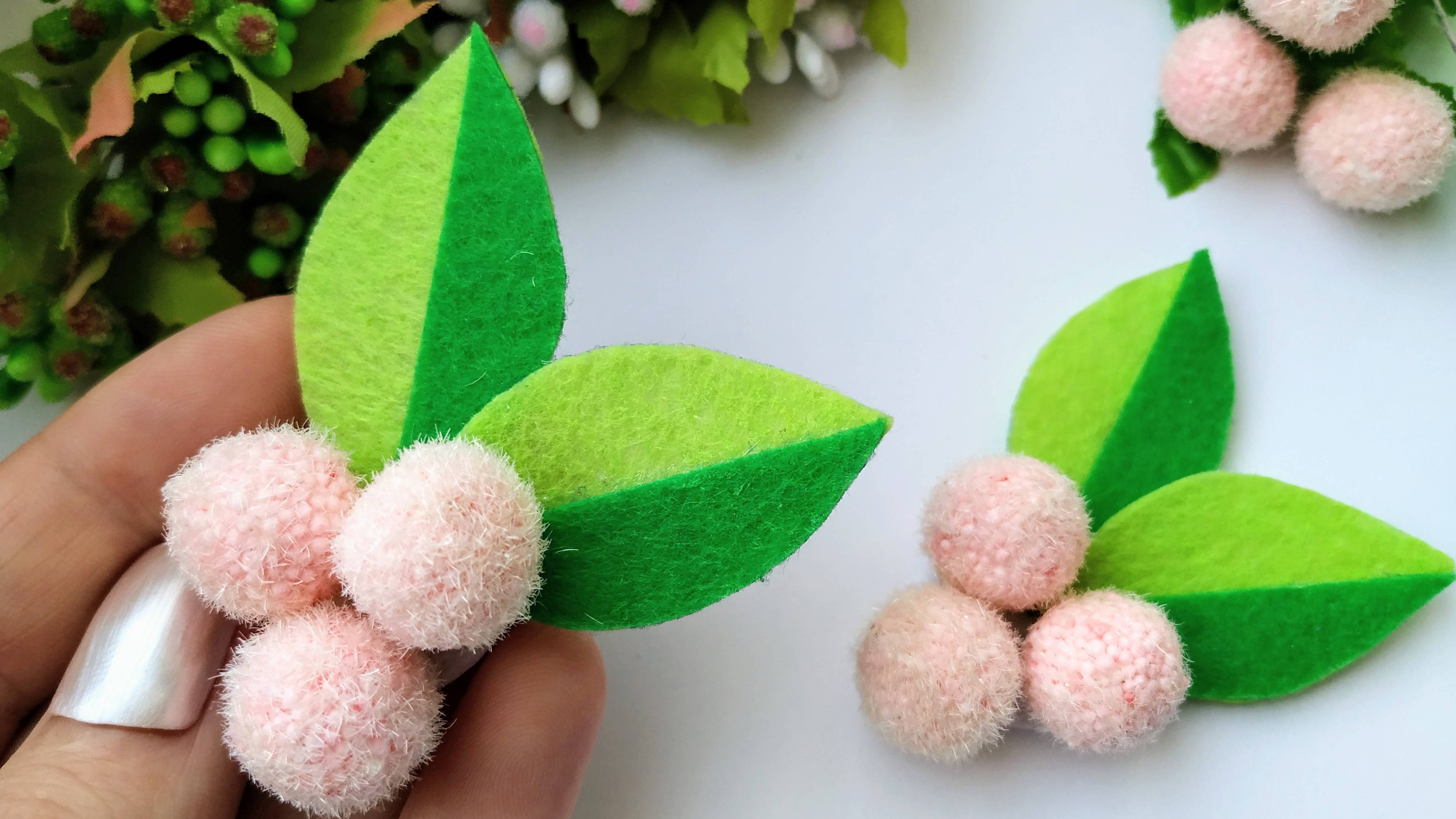 Украшение для волос из фетра / hair decoration made of felt