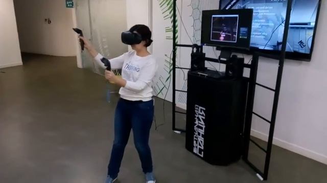 Стойка Htc vive виртуальная станция.