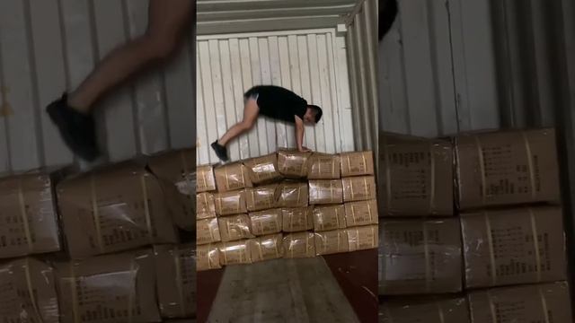 Тот самый упаковщик на AliExpress