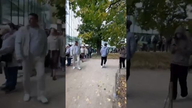 🎃В Аптекарском огороде огромные очереди из-за гигантской тыквы Буси🎃