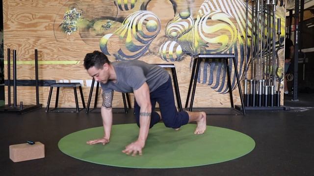 STAY HEALTHY   FLOW AT HOME   45-min Movement Class