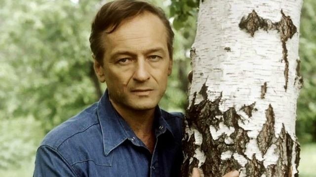 Михаил Ножкин - Очередь в винном отделе Всё нам в жизни непросто далось