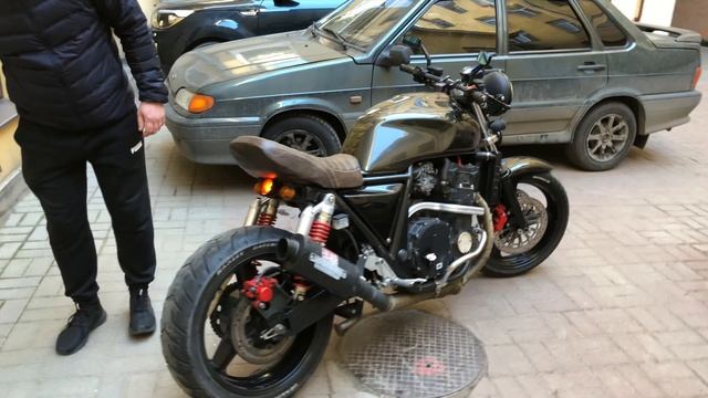 Honda CB1000 (1996 год), Хонда Си-Би, Выхлоп (глушитель) Yoshimura