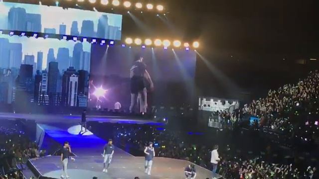 190829 GOT7 JACKSON FALL DURING FLY - 'KEEP SPINNING' IN MELBOURNE