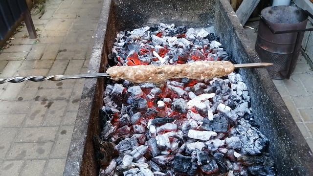 Жарка  люля кебаб на мангале.  #шашлык #bbq #шампур #мангал #еда #люлякебаб #люля #steakcooking