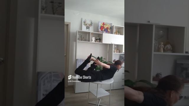 Для тех кто лежит на диване. Зарядка.