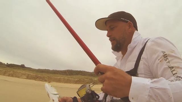 Tailor Fishing (& Jewfish) - 'Full Swing' Episode 8 - Metal lure spinning