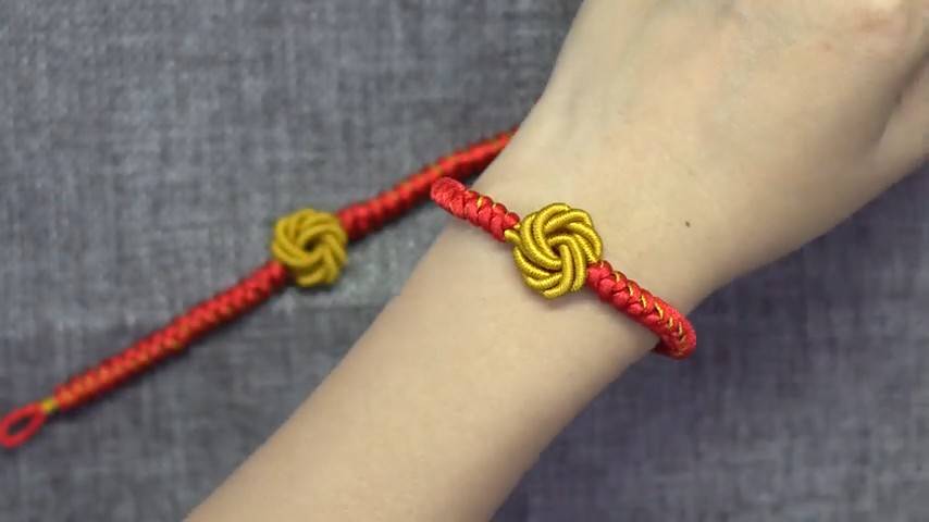 Macrame bracelet tutorial： DIY bracelet good luck - mandala hand strap