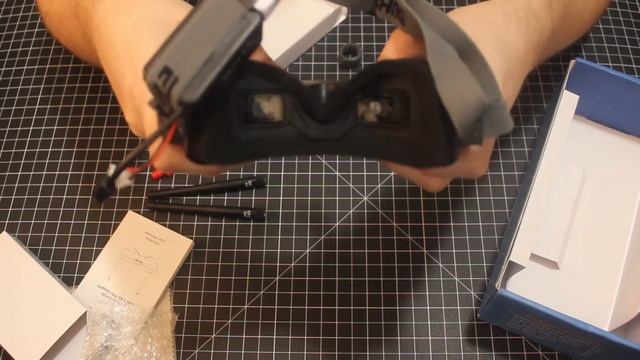 Eachine EV100 Unboxing. Best first goggles?