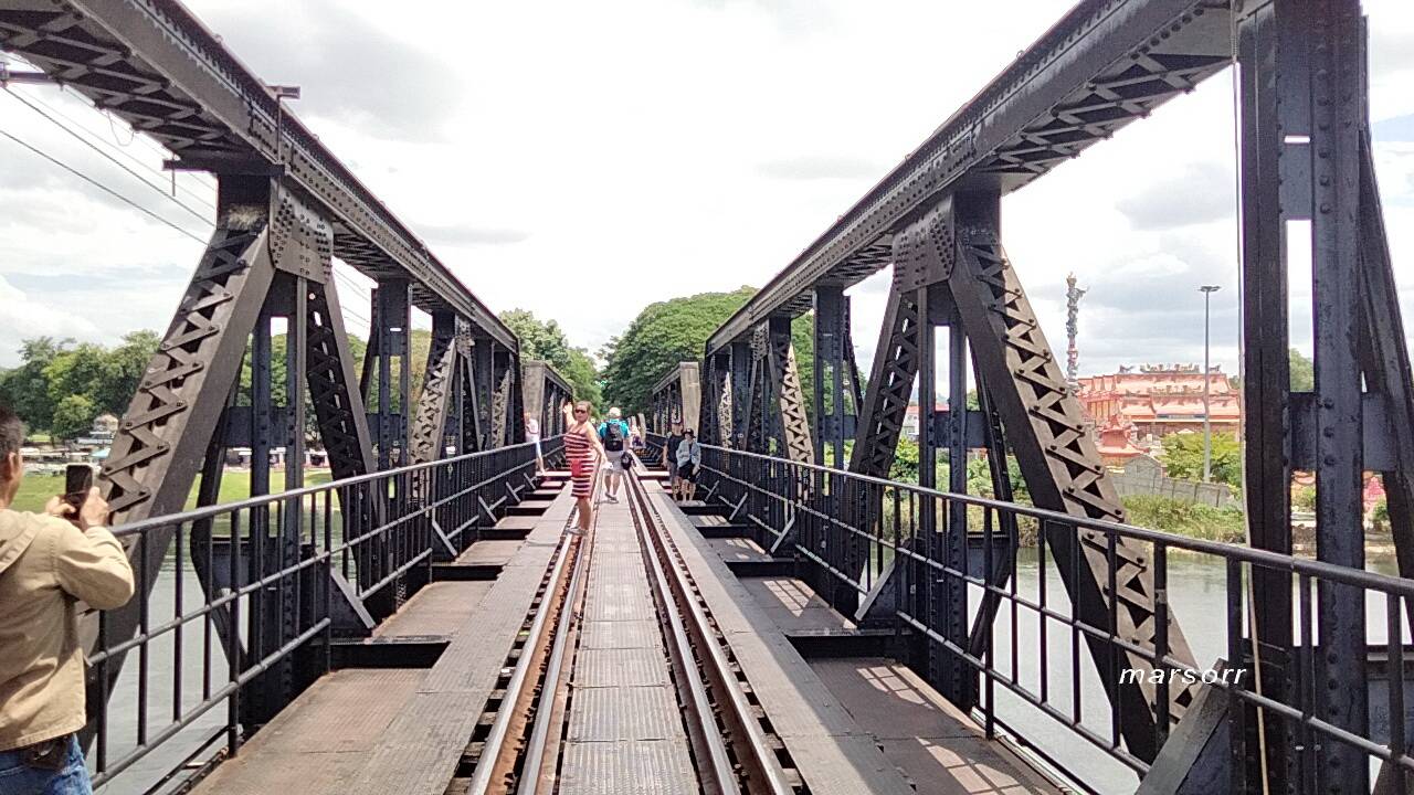 канчанабури. просто мост через реку квай ч.2 набережная กาญจนบุรี kanchanaburi river khwae bridge