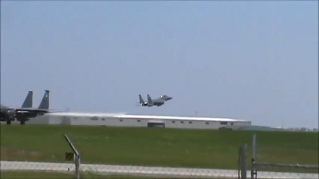 F-15E's @ KSAV blasting off with vertical climb