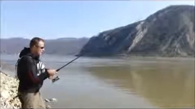 Aleksandar Sale Drakulic Djerdap,pecanje Soma (catfish fishing)