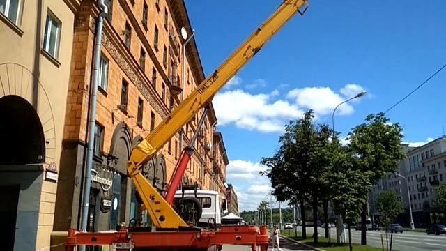 Что умеет автовышка? Обзор автовышек. Развивающее видео для детей.