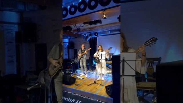 Железные птица - Кофейная  (live, фрагмент)