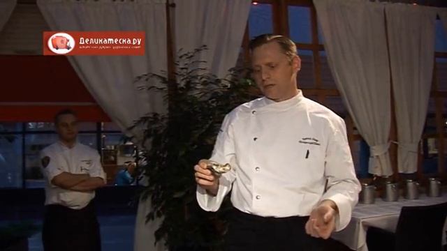 Как открывать устрицы, видео мастер-класс?