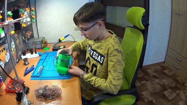 Робот ТРЭШик Hungry robot DIY