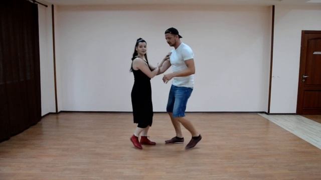 Markus_Kakuska_&_Jessica_Kaiser,_lesson_2,_IA+A+_Slobozhansky_dance