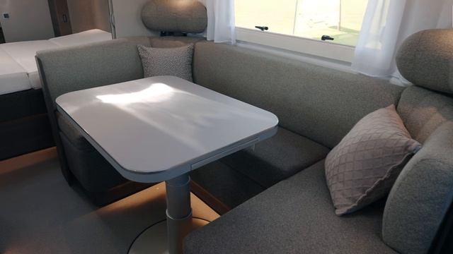 Adria Alpina 663 HT 2023: VILD LUKSUS SUITE PÅ HJUL!