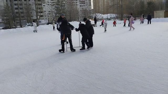 5.02.2023 Катание на коньках в парк Прибрежном