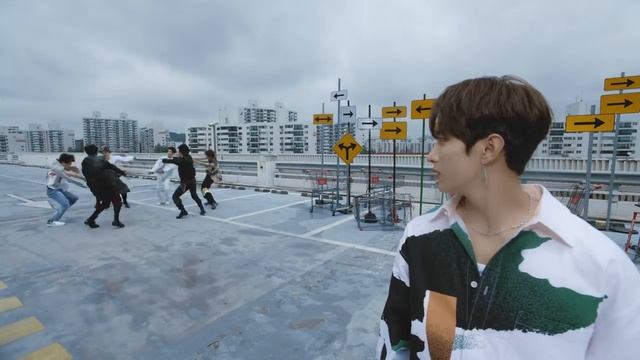 Seventeen "Left and Right" Official MV