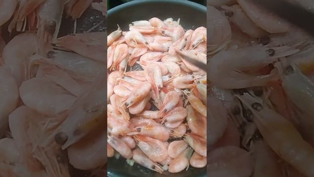 Жареные креветки с чесноком и соевым соусом. Вкусно-Просто.