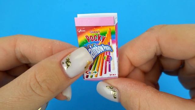 50 DIY MINIATURE REALISTIC HACKS AND CRAFTS, DIY MAKEUP, DIY SCHOOL SUPPLIES, DIY MINI FOOD