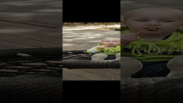 качаемся на качелях