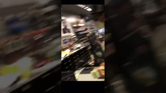 PNV JAY GETS INTO ARGUMENT AT STORE