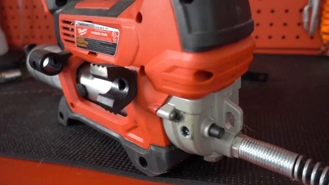 Milwaukee M18 Grease Gun Review - 2646-20