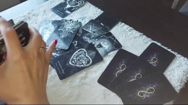 😍 Его мысли о Тебе сегодня? 🥰 Гадание таро.