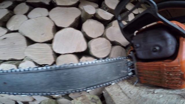 Make your saw chain and guidebar last a long time.