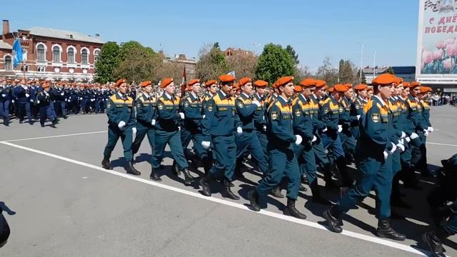 Военный Парад на Театральной площади  г.Саратов 08.05.16