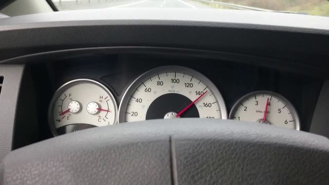 2004 Dodge Durango HEMI drive on the German Autobahn Topspeed.