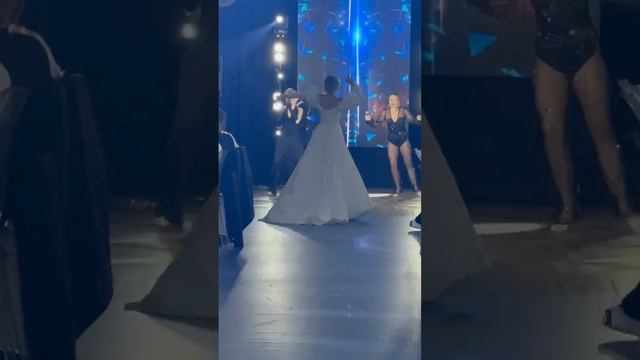 Невеста в тотальном экстазе
