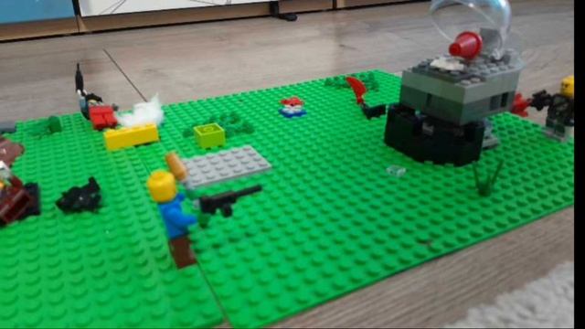 Мега подземная пушка против Lego человечков