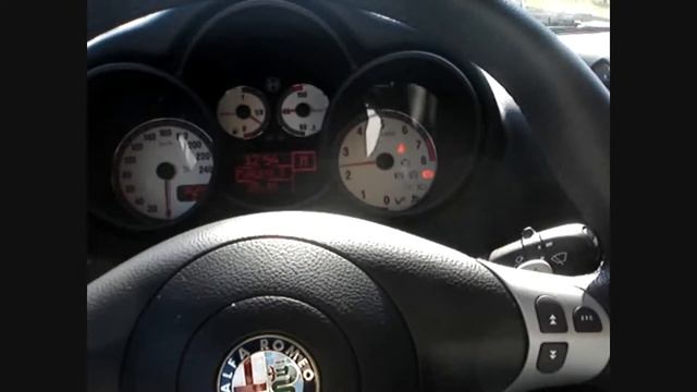 Alfa Romeo GT engine sound