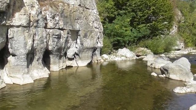 Природна забележителност на река Черни Вит - Каменен мост ...