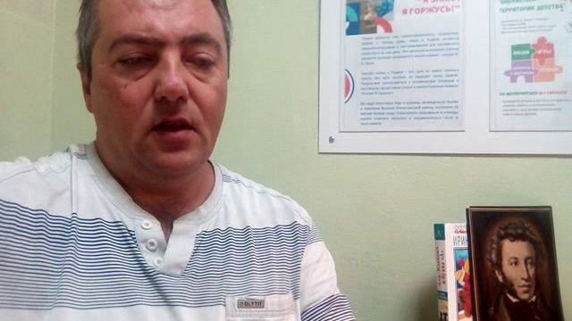"Пушкин с Толстым молчали".
