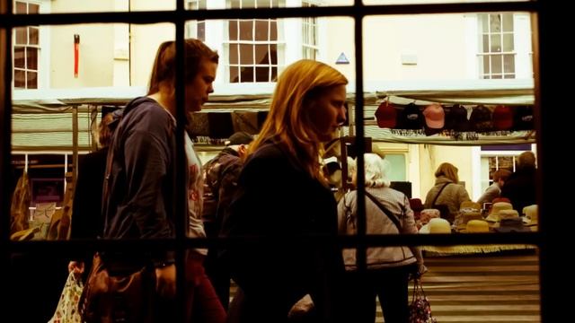 Window shopping in Wells [Watching the world go by]