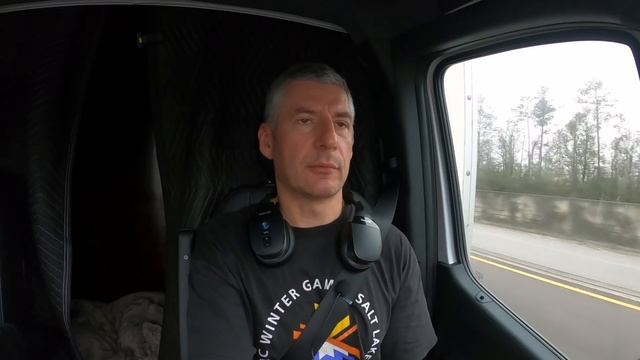 Дальнобой в США. Сколько можно заработать на бокстраке за 2 недели на примере 3-х водителей