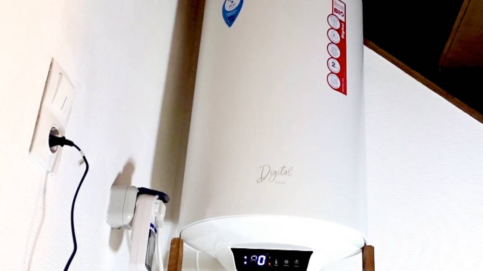 Водонагреватель с управлением Wi-Fi, бойлер с антибактериальным нагревателем, новые технологии.