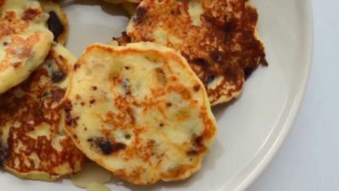 ОЛАДЬИ С БАНАНОМ И ШОКОЛАДОМ